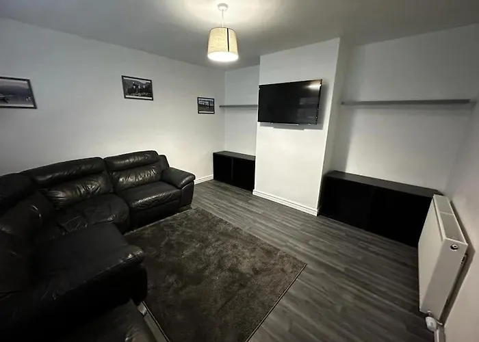 Large 3 Bed Property